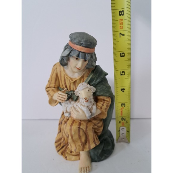 O'WELL Porcelain Kneeling  SHEPHERD with LAMB Replacement  NATIVITY‎ FIGURINE 7" - Picture 2 of 6